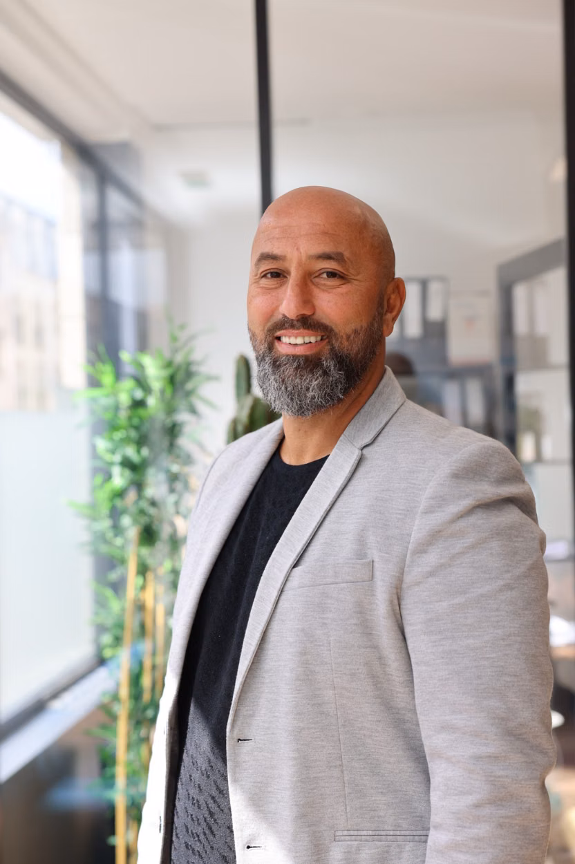 Mounir — associé Vision Sociale
